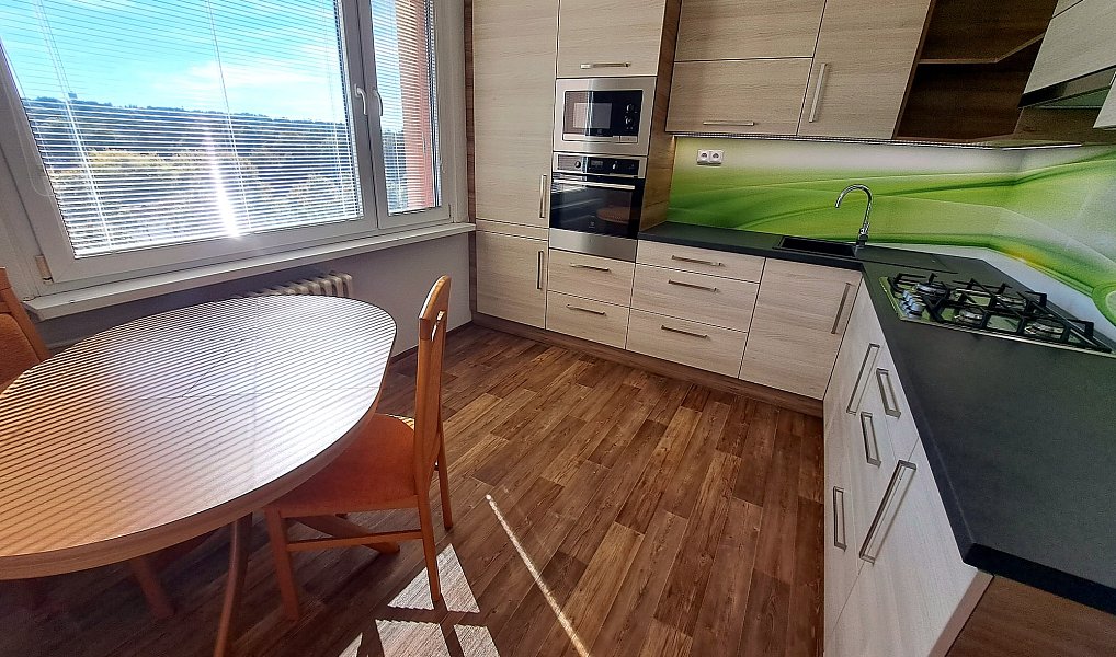 Prodej bytu 1+1 35 m², Hradec Králové – náhled fotky 3