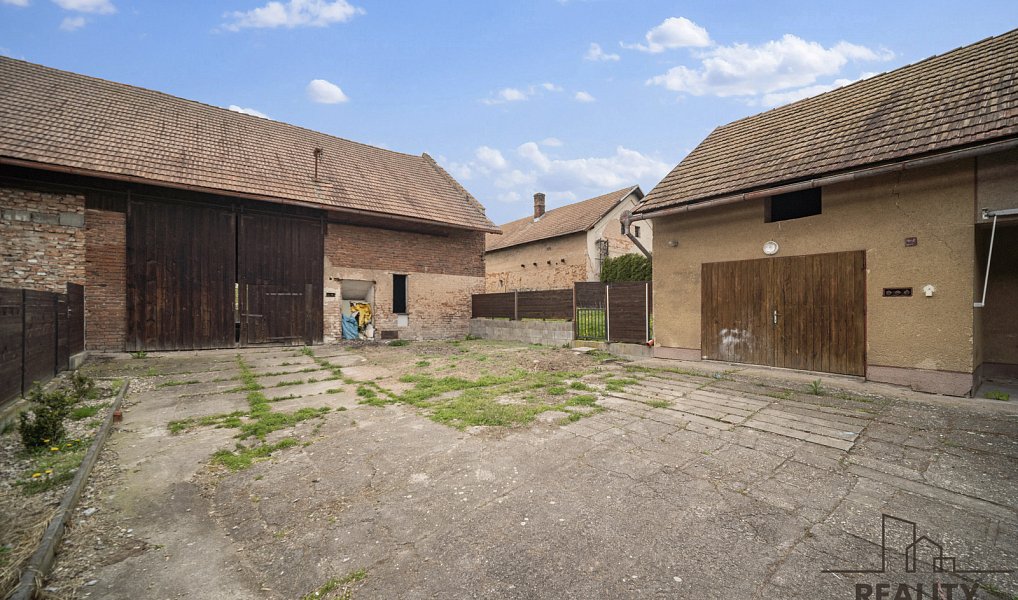 Prodej domu 190 m² s pozemkem 1 789 m², Bukovina nad Labem – náhled fotky 2