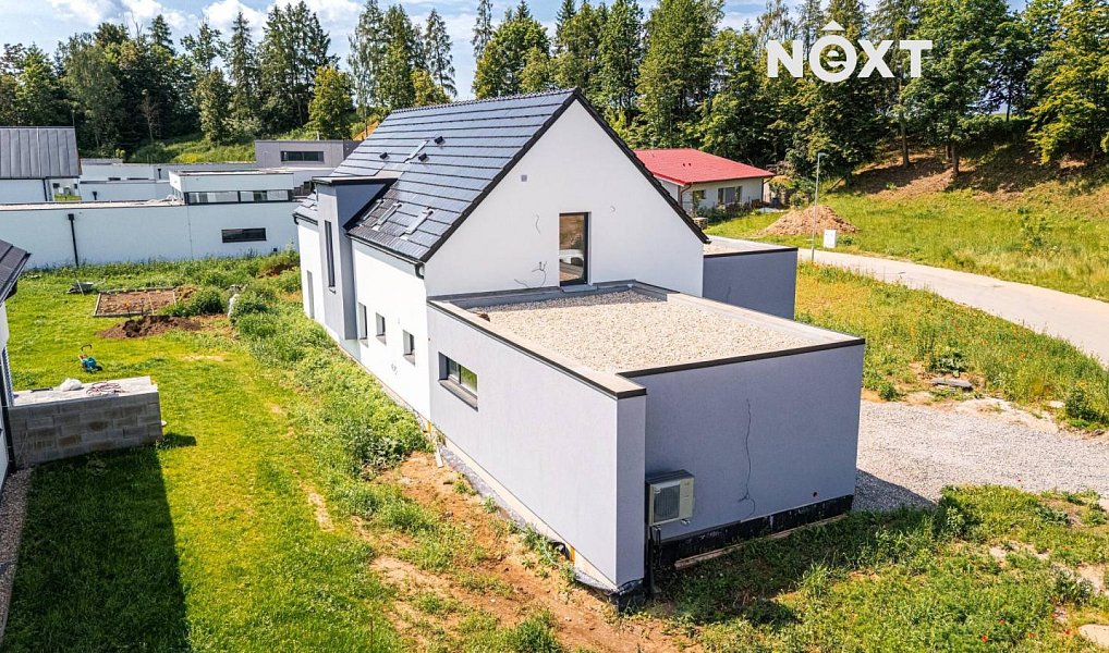 Prodej domu 260 m² s pozemkem 1 037 m², Hradec Králové – náhled fotky 8