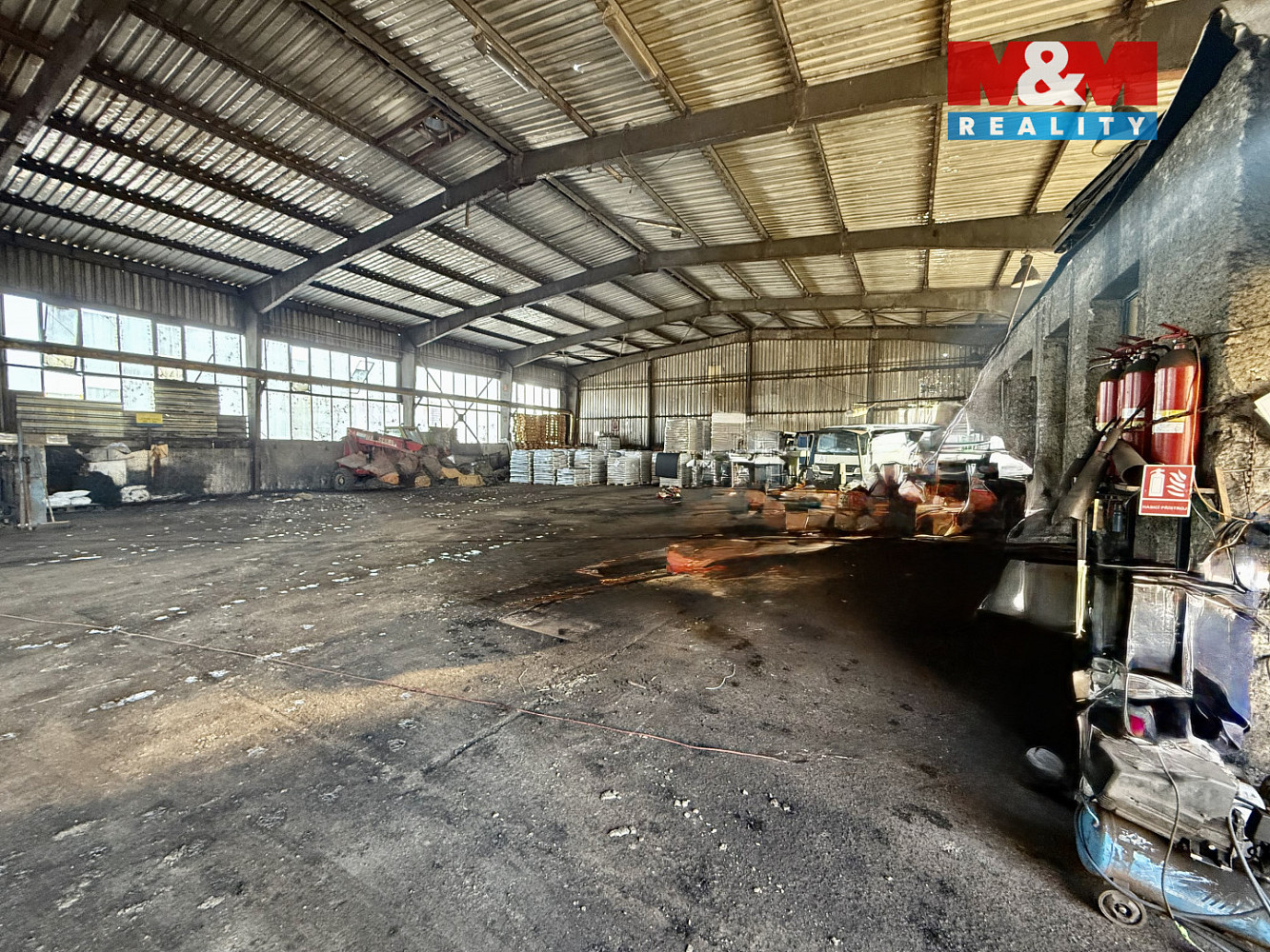 Pronájem skladovacích prostor 1 150 m² — photo 2
