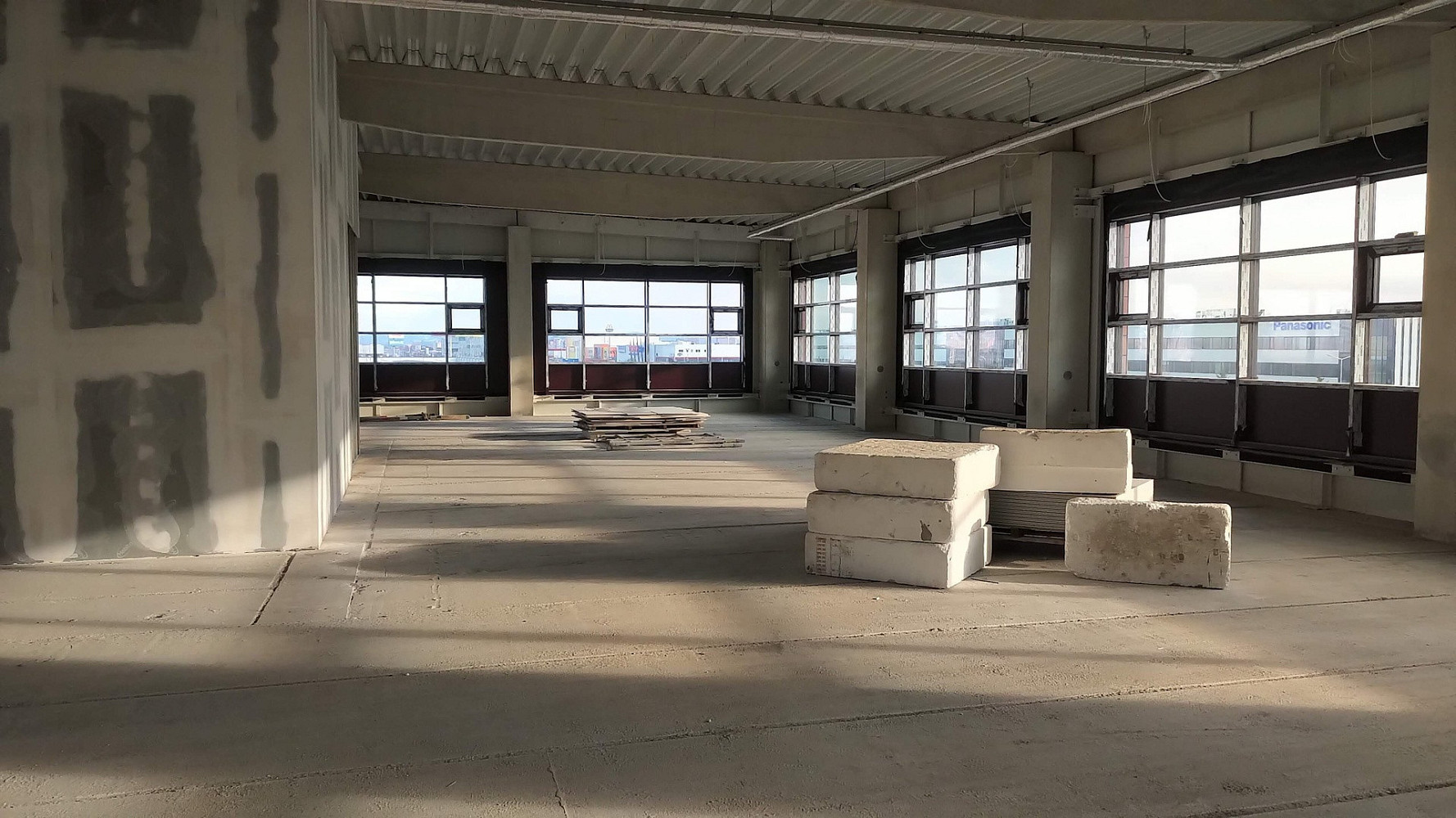 Pronájem obchodních prostor 557 m² – fotografie 3