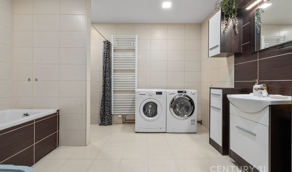 Prodej domu 178 m² s pozemkem 1 065 m², Radiměř – náhled fotky 8