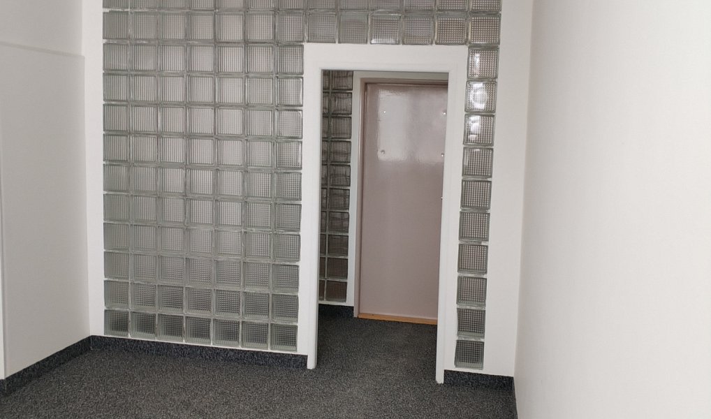 Pronájem obchodních prostor 18 m², Jihlava – náhled fotky 3