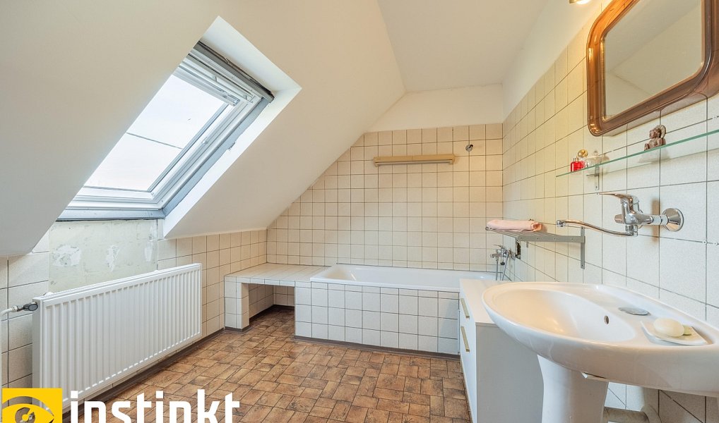 Prodej domu 180 m² s pozemkem 1 718 m², Bušanovice – náhled fotky 23