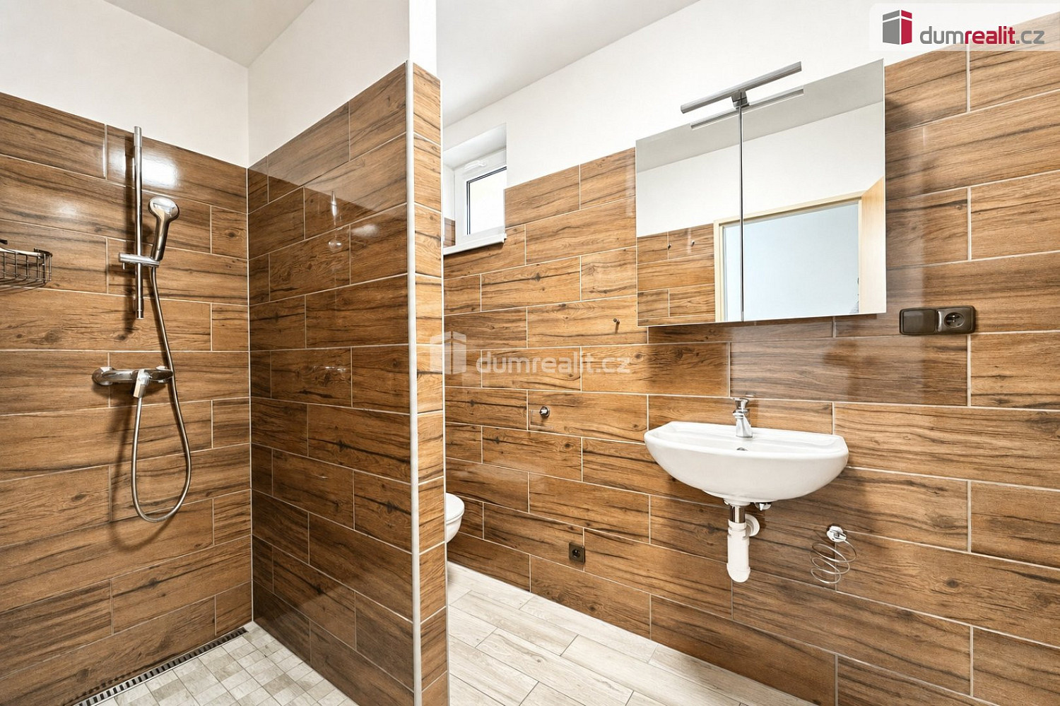 Pronájem bytu 2+1 38 m² – fotografie 4