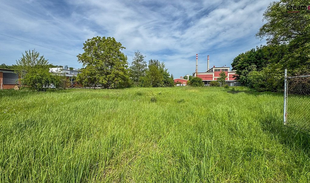 Pronájem komerčního pozemku 3 057 m², Zlín – náhled fotky 2