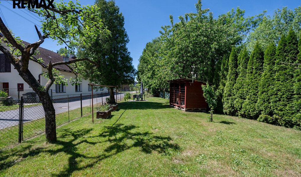 Prodej domu 230 m² s pozemkem 941 m², Kvasiny – náhled fotky 34