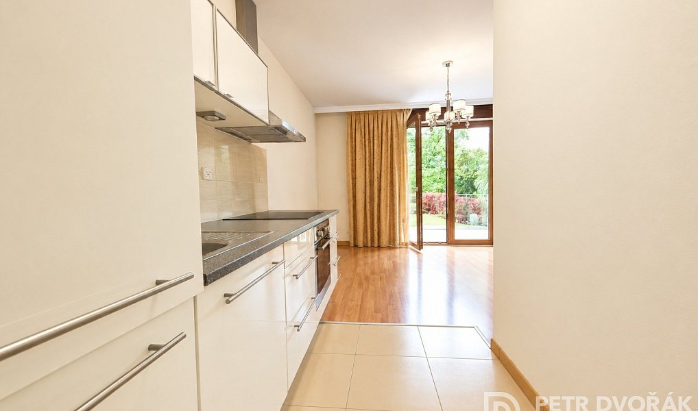 Prodej bytu 1+kk 36 m², Praha – náhled fotky 4