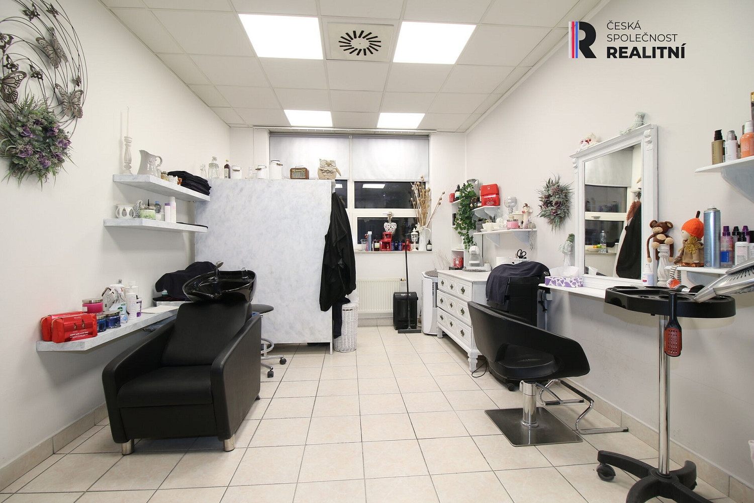Pronájem obchodních prostor 22 m²