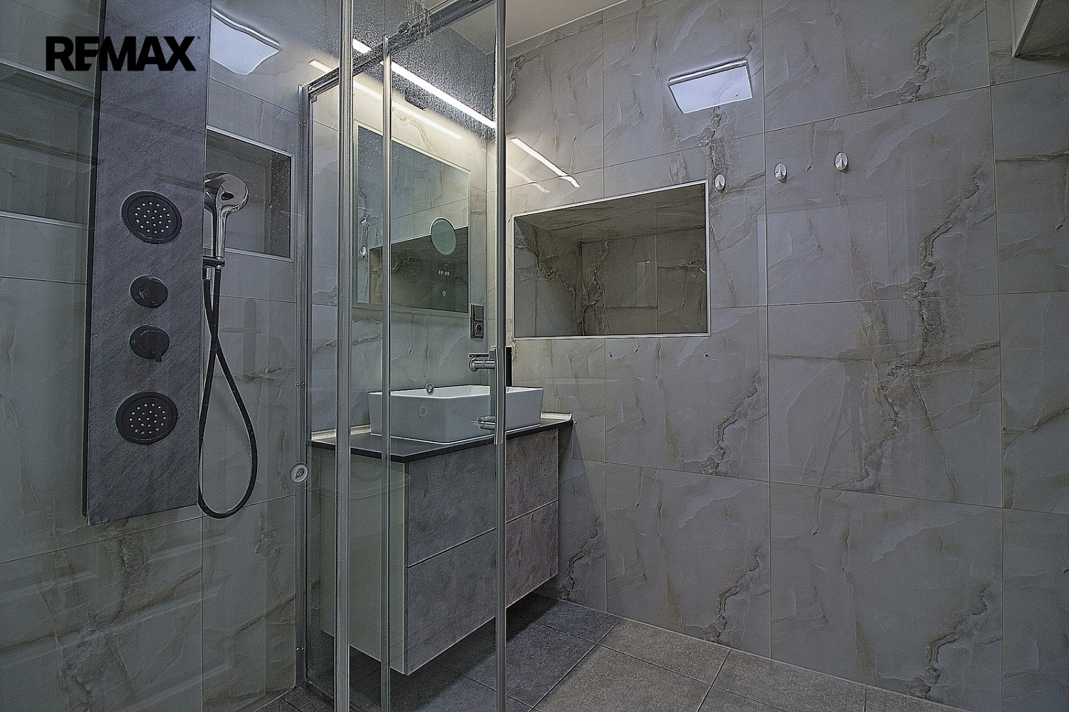 Prodej bytu atypického 141 m² — photo 5