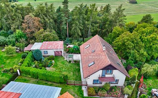 Prodej domu 180 m² s pozemkem 3 056 m², Skuteč - Zbožnov, okres Chrudim