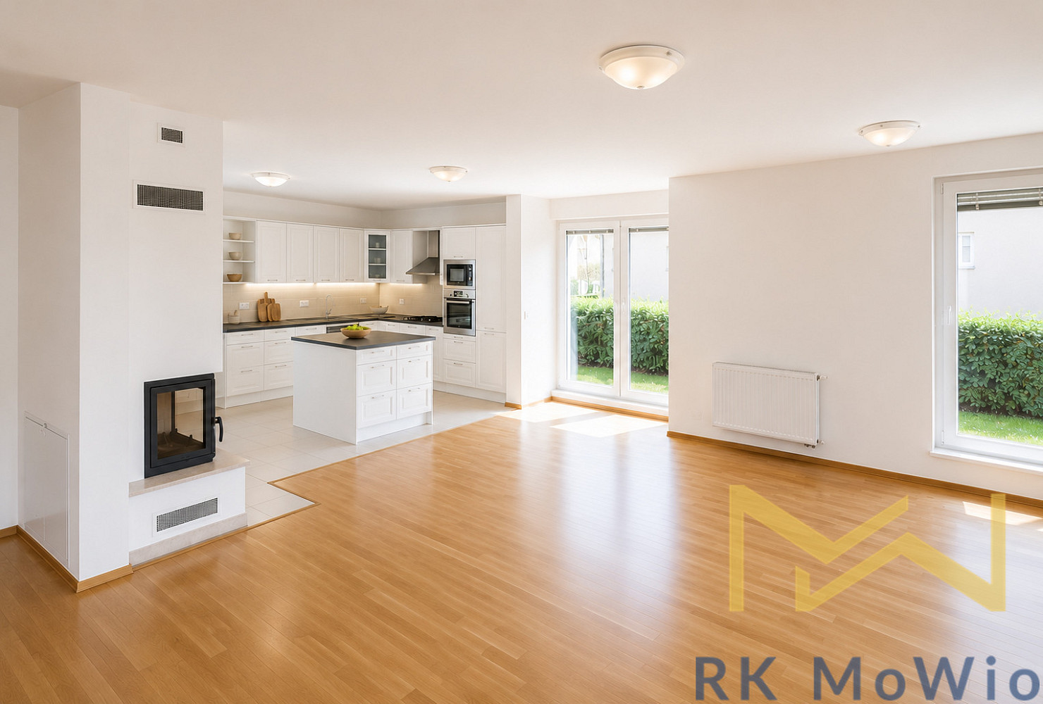 Pronájem domu 350 m² s pozemkem 1 000 m²
