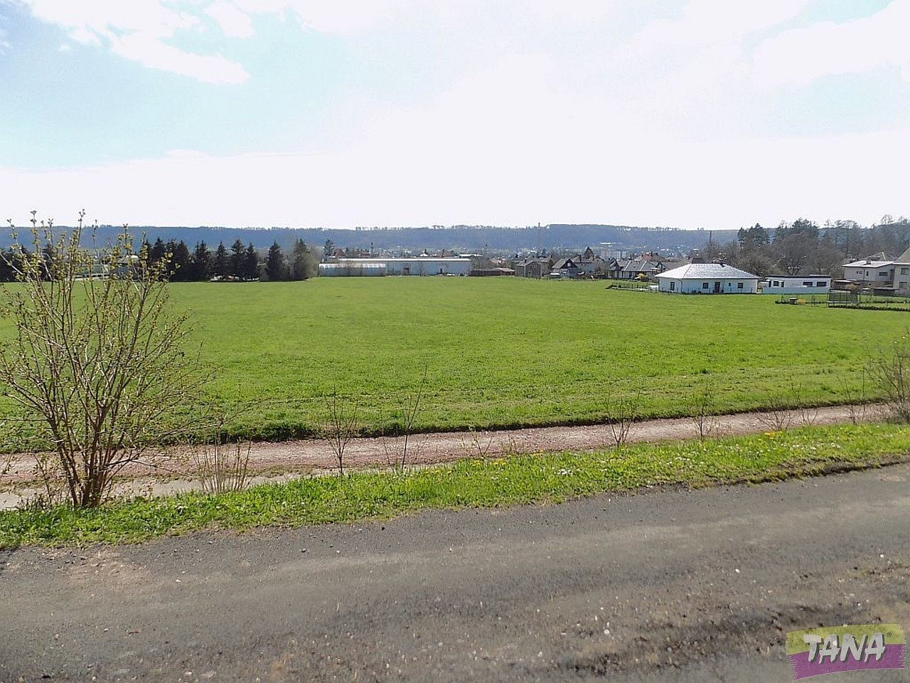 Prodej stavebního pozemku 6 744 m² – pohled 2