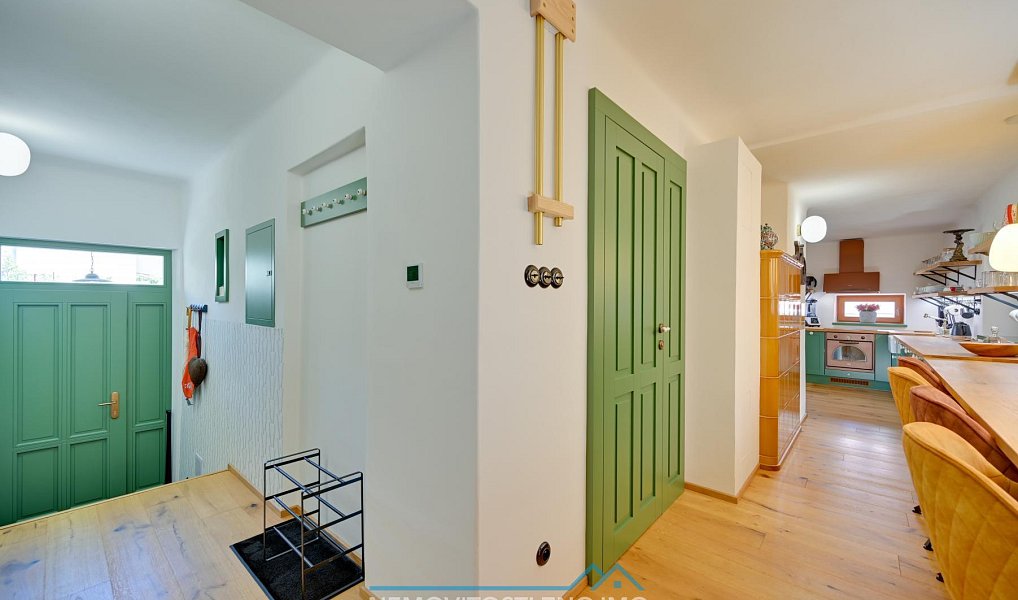 Prodej domu 184 m² s pozemkem 184 m², Znojmo – náhled fotky 3