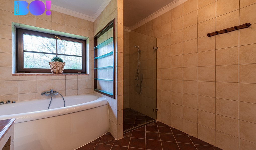 Prodej domu 221 m² s pozemkem 526 m², Kájov – náhled fotky 17