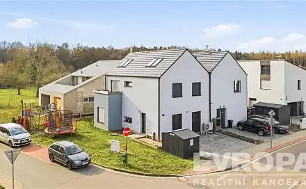 Prodej domu 140 m² s pozemkem 309 m², Erno Košťála, Pardubice - Studánka