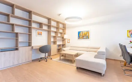 Prodej bytu 3+kk 83 m², Ve žlíbku, Praha 9 - Horní Počernice