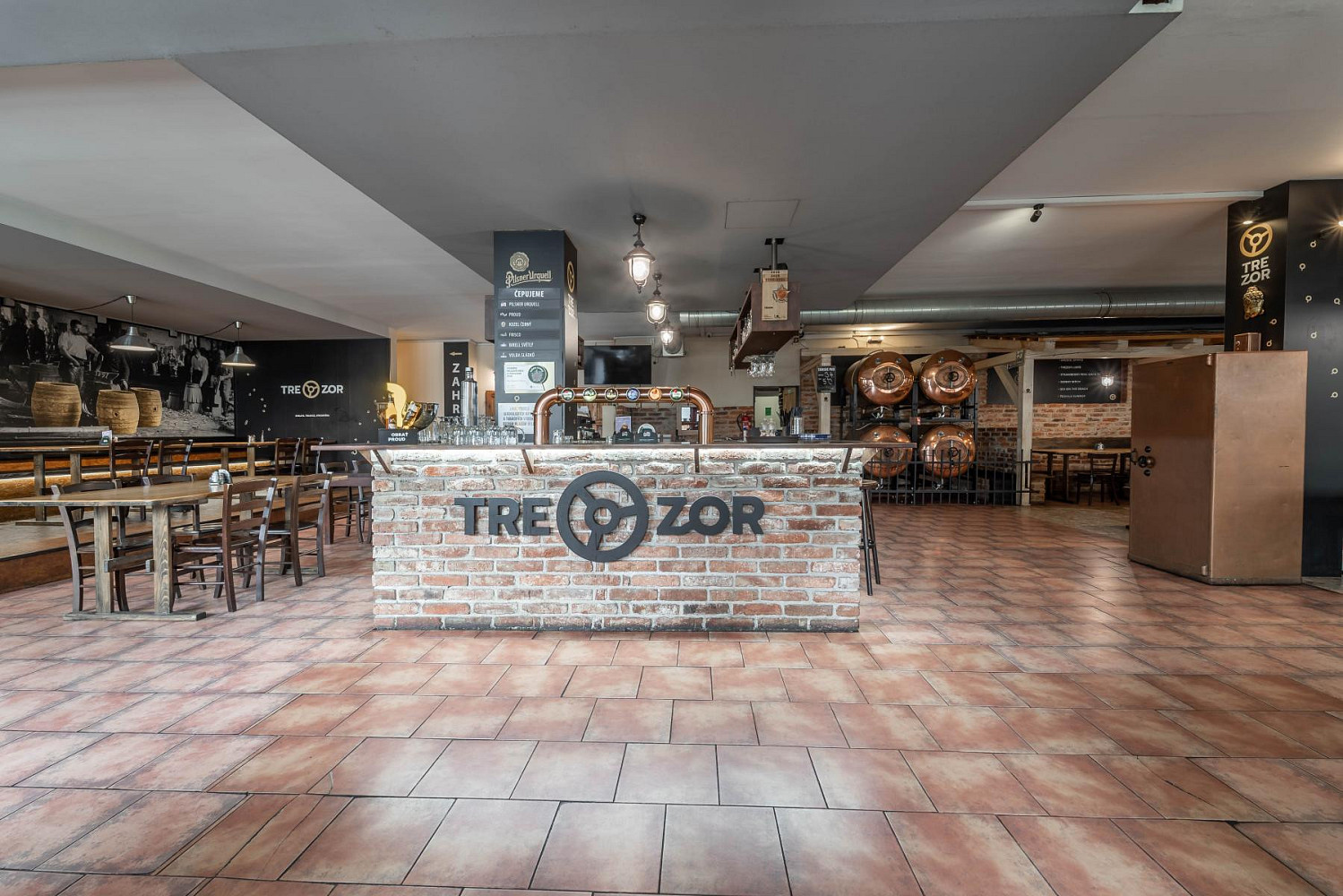 Pronájem restaurace 610 m² – pohled 2