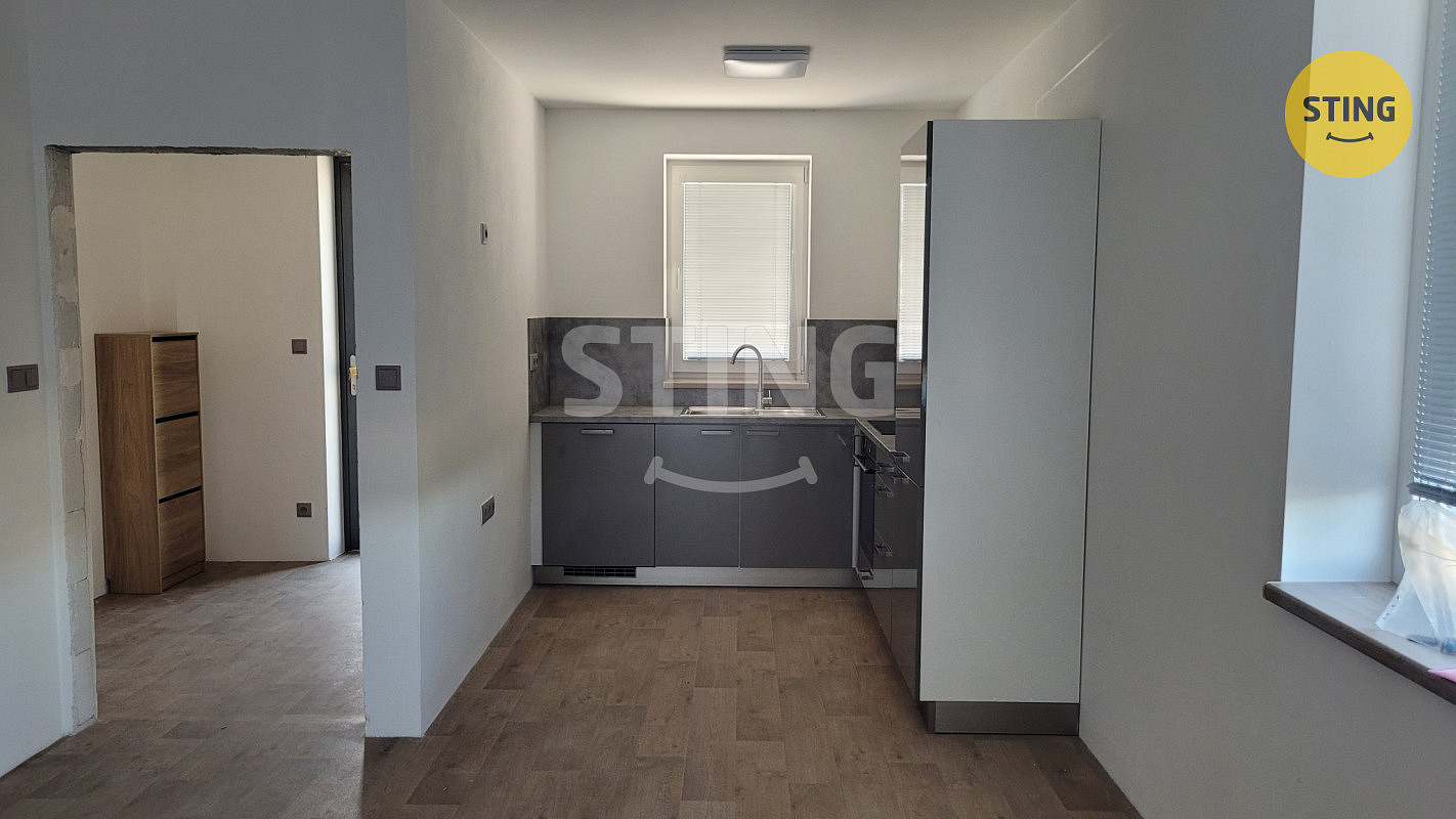 Pronájem bytu 3+kk 80 m² — photo 2