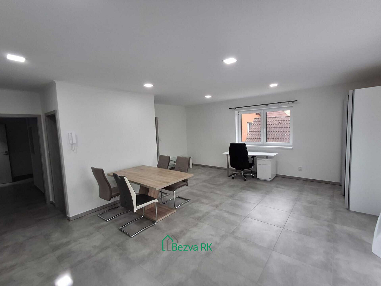 Pronájem bytu 2+kk 48 m² – fotografie 5