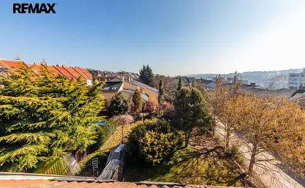 Prodej domu 229 m² s pozemkem 311 m², Součkova, Praha 6 - Řepy