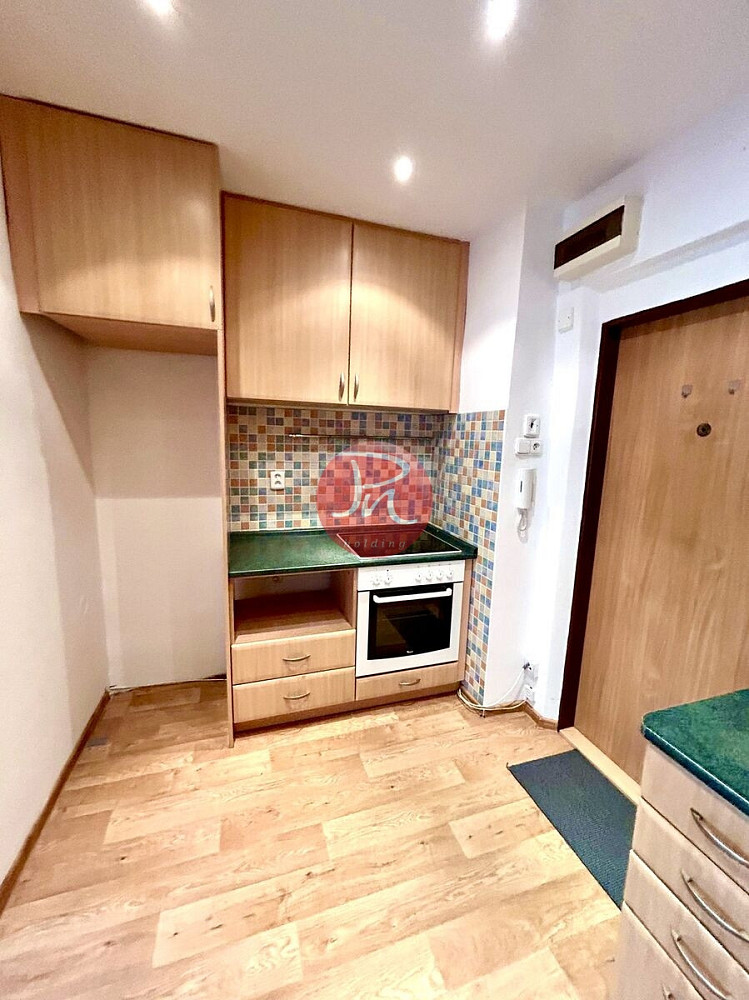 Pronájem bytu 2+kk 42 m² — photo 3
