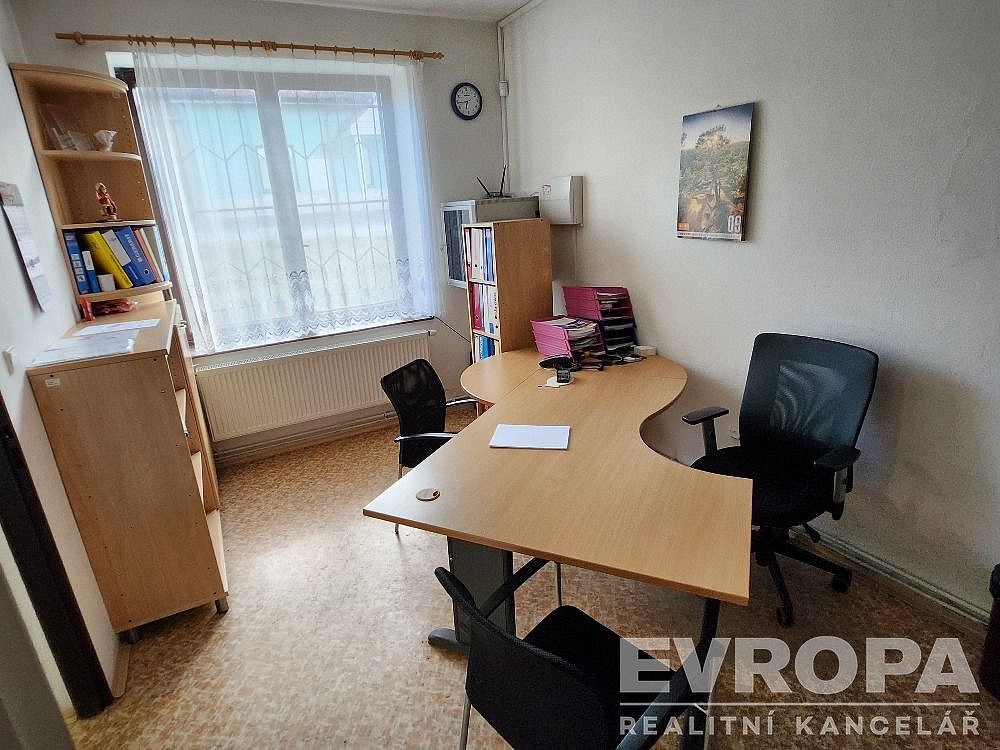 Pronájem obchodních prostor 650 m² – fotografie 5
