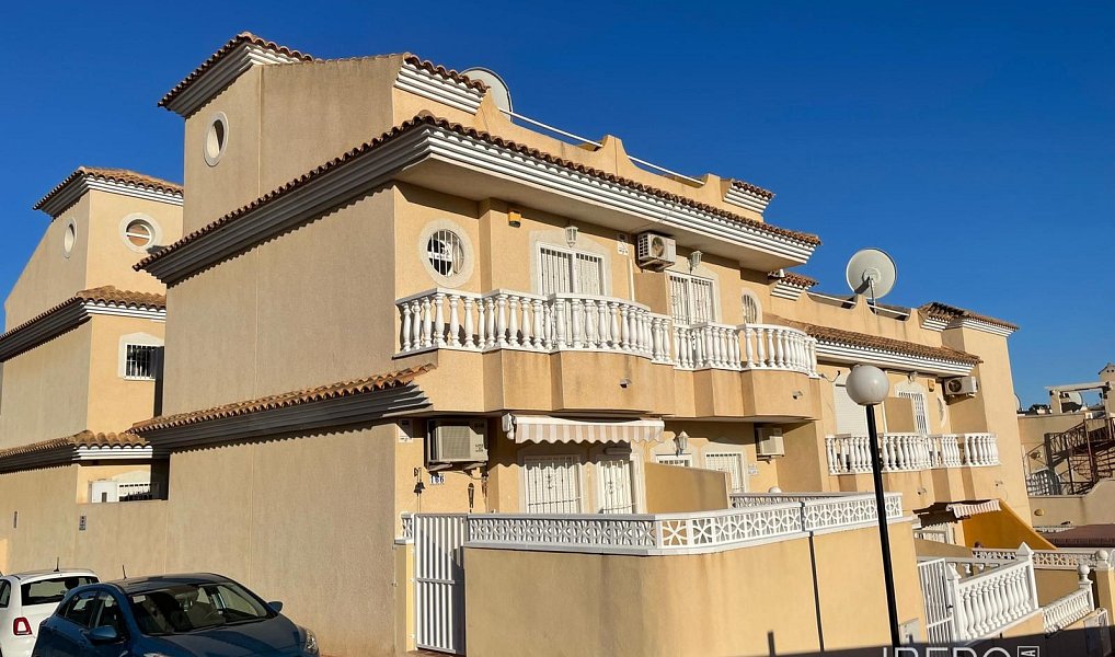 Prodej rodinného domu, 78 m², Villamartin