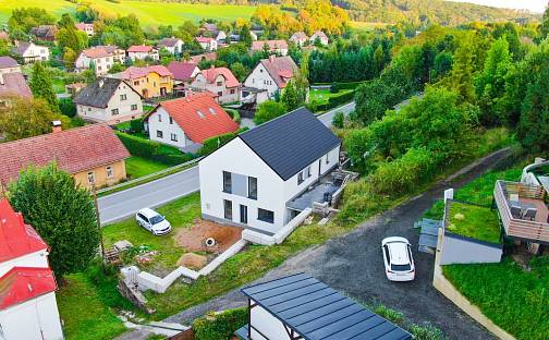 Prodej domu 140 m² s pozemkem 1 760 m², Bradlecká Lhota, okres Semily