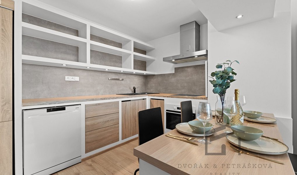 Prodej bytu 2+kk 52 m², Praha – náhled fotky 3