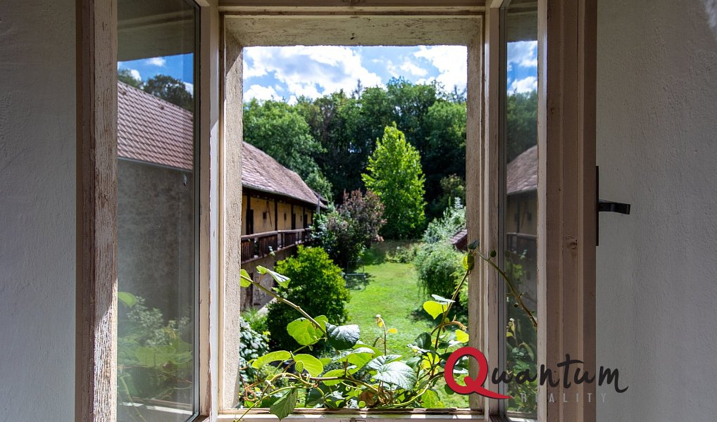 Prodej domu 180 m² s pozemkem 1 906 m², Dolany nad Vltavou – náhled fotky 22