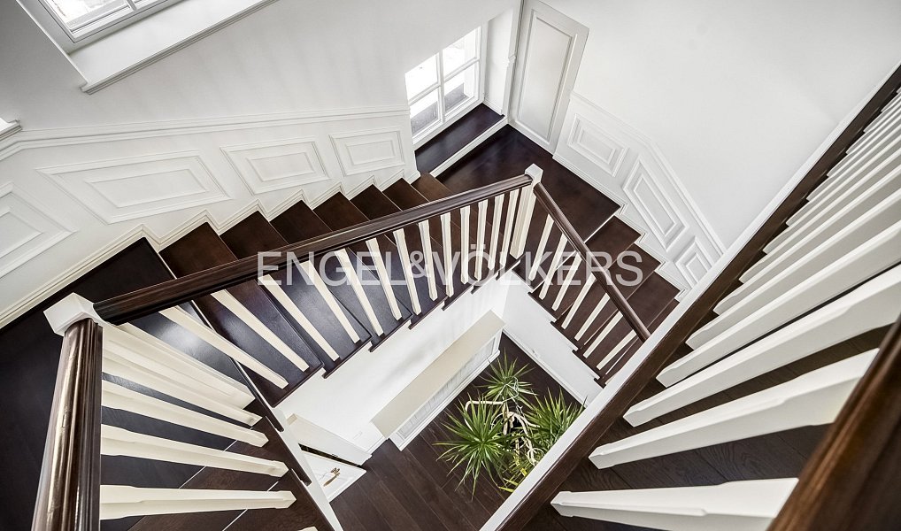 Prodej domu 345 m² s pozemkem 1 347 m², Praha – náhled fotky 12