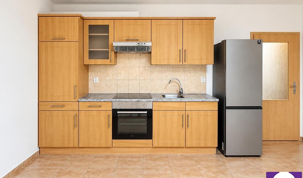 Pronájem bytu 1+kk 35 m², Rudná – náhled fotky 2