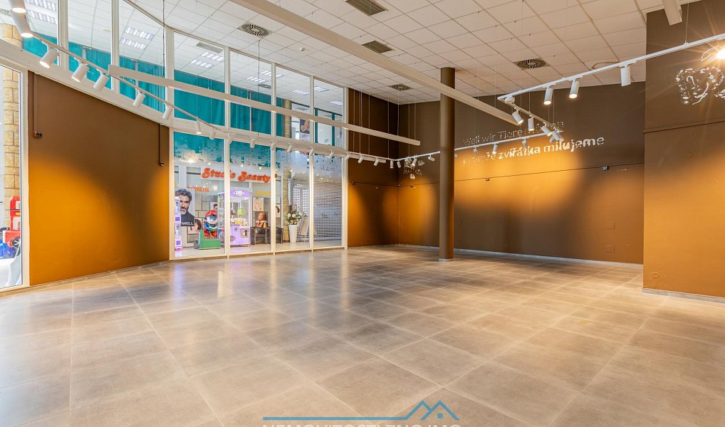 Pronájem obchodních prostor 274 m², Chvalovice – náhled fotky 8