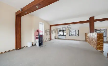 Pronájem bytu 6+kk 180 m², Tyršovo náměstí, Divišov, okres Benešov