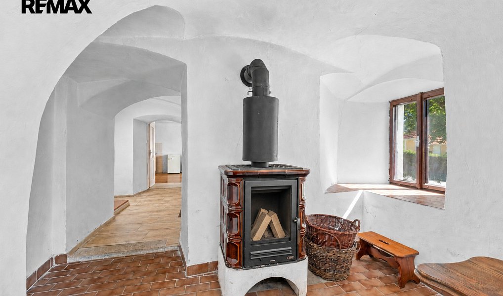Prodej ubytovacího objektu 185 m², Horní Planá – náhled fotky 15