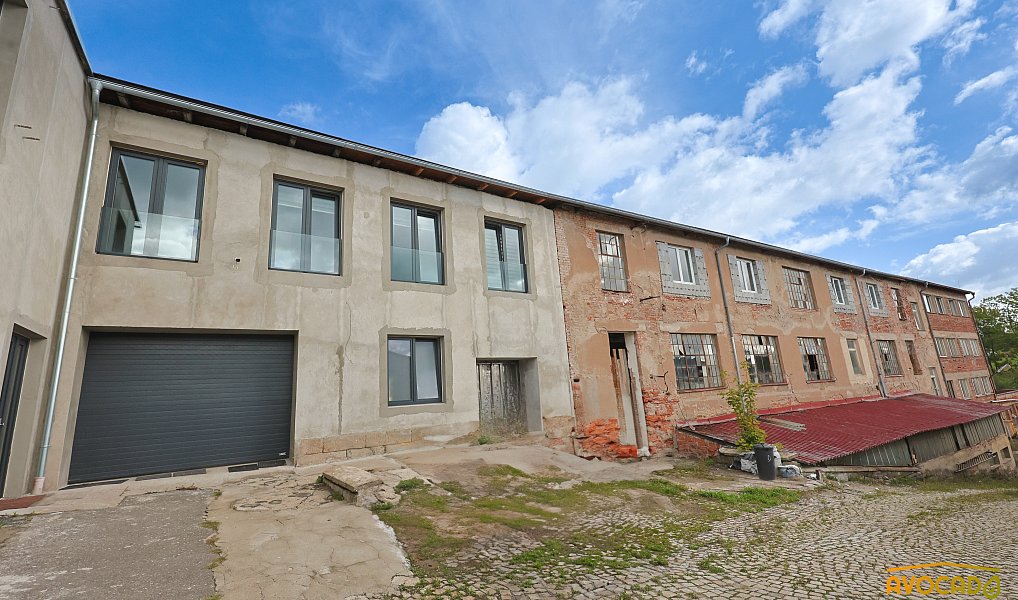 Prodej nájemního domu, činžáku 2 860 m², Dvůr Králové nad Labem – náhled fotky 3