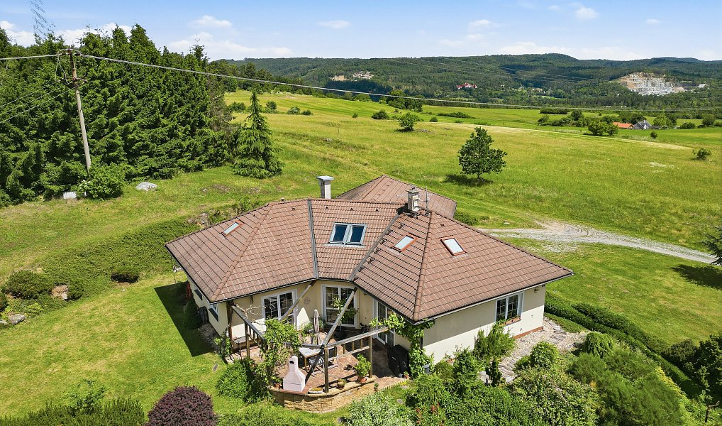 Prodej rodinného domu, 212 m², Benešov, Lešany
