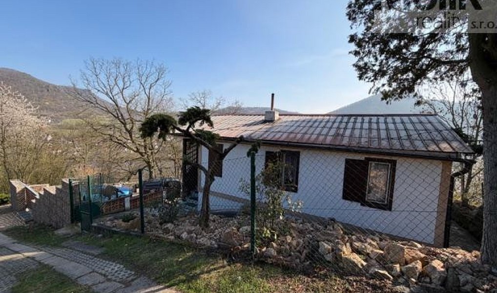Prodej chaty/chalupy 777 m² s pozemkem 733 m², Dolní Zálezly – náhled fotky 6
