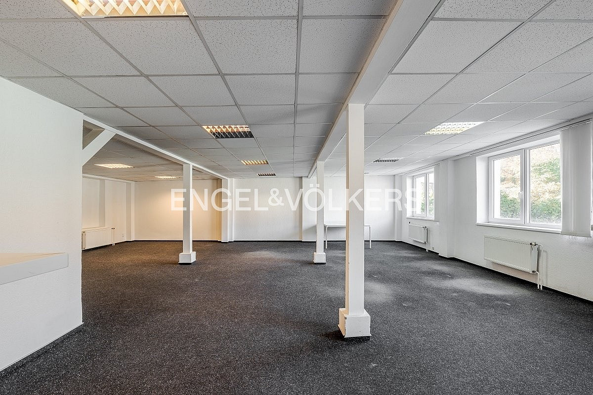 Pronájem kanceláře 92 m² – fotografie 5