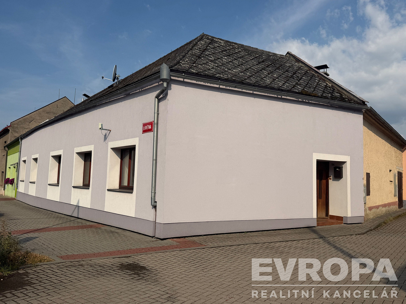Prodej domu 237 m² s pozemkem 333 m² — photo 2