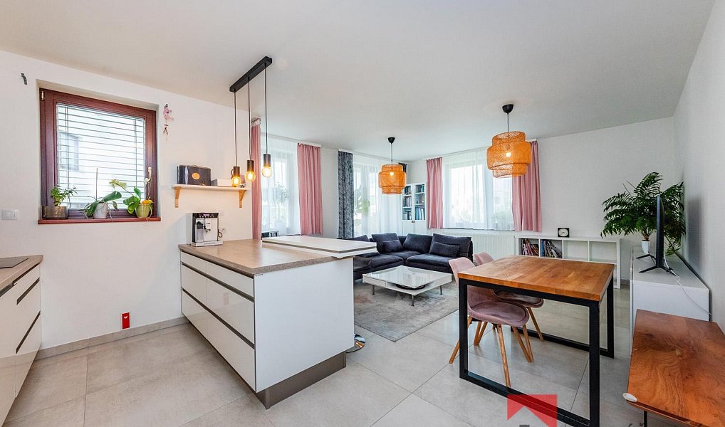 Prodej bytu 3+kk 95 m², Praha – náhled fotky 3