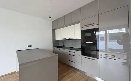 Pronájem bytu 2+kk 60 m²