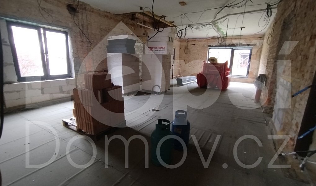 Prodej domu 362 m² s pozemkem 900 m², Mikulovice – náhled fotky 8
