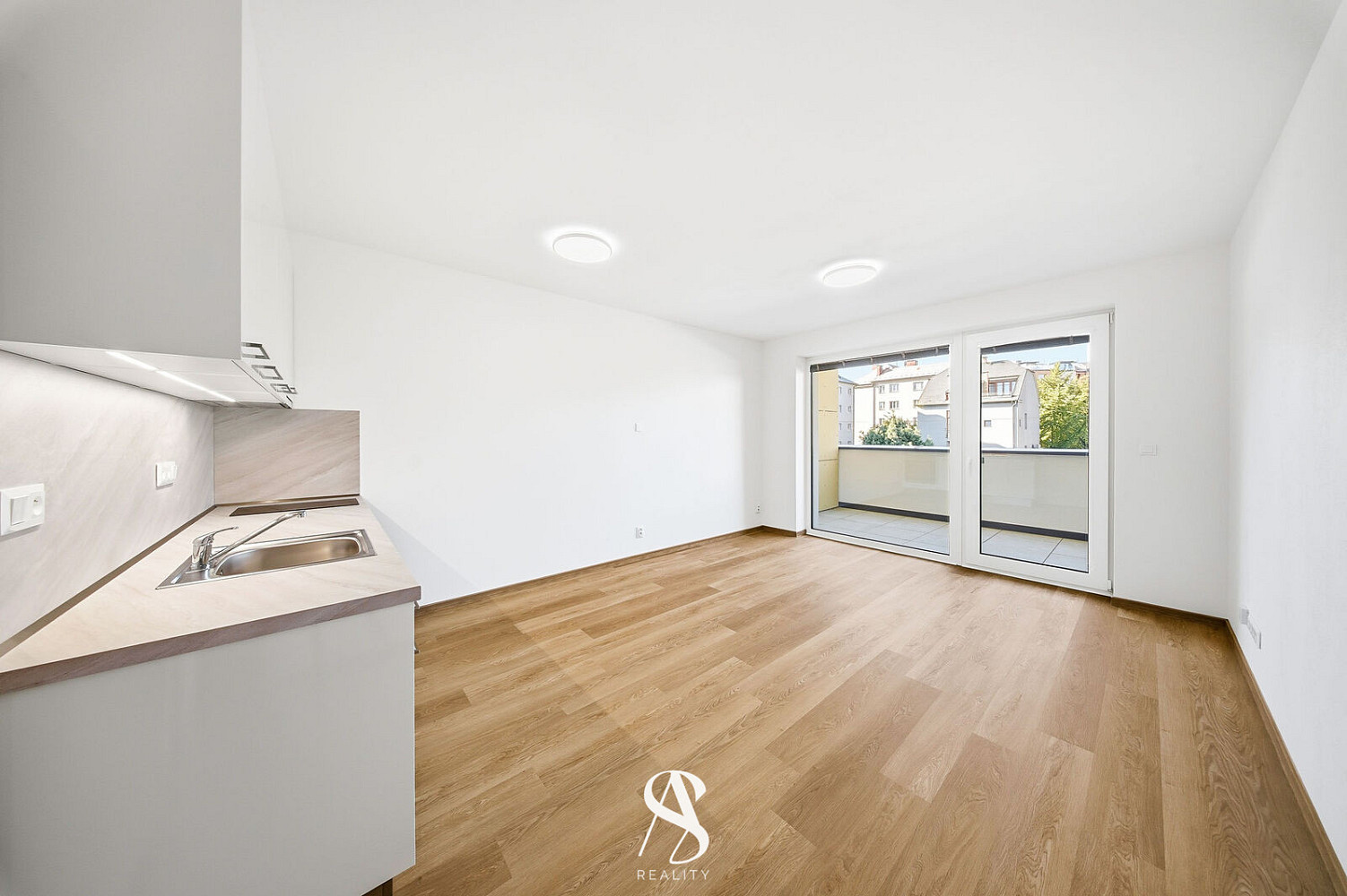 Pronájem bytu 1+kk 37 m²