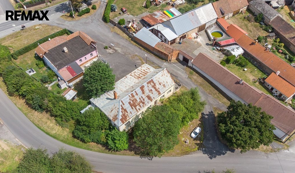 Prodej nájemního domu, činžáku 650 m², Bor – náhled fotky 9