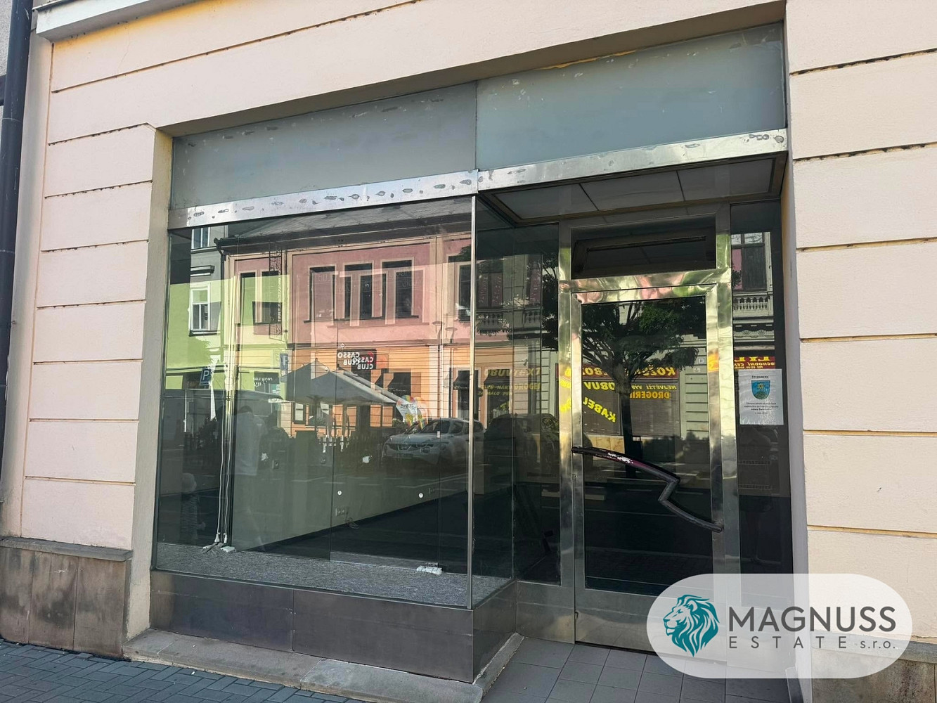 Pronájem obchodních prostor 63 m²
