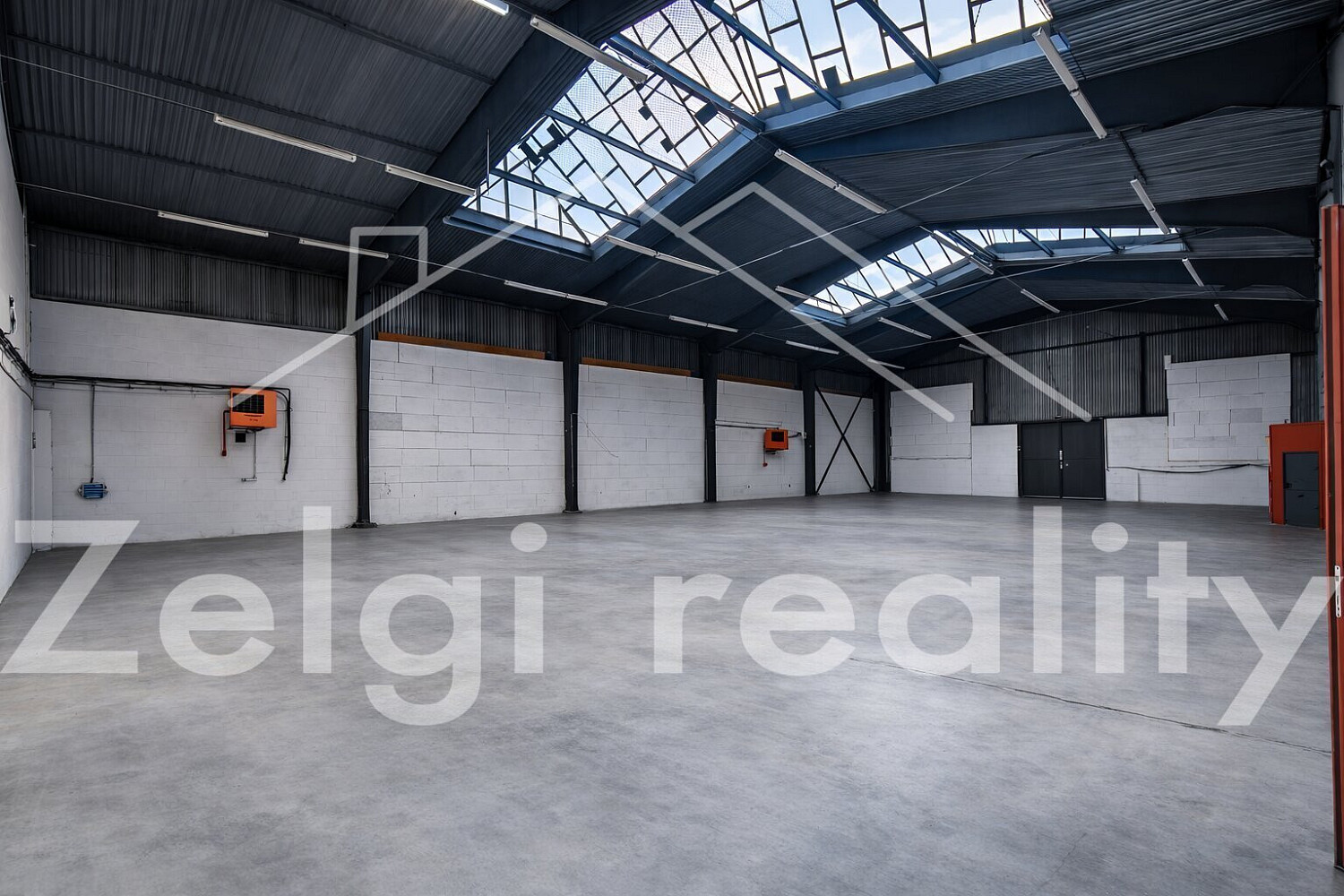 Pronájem skladovacích prostor 1 705 m² – fotografie 3