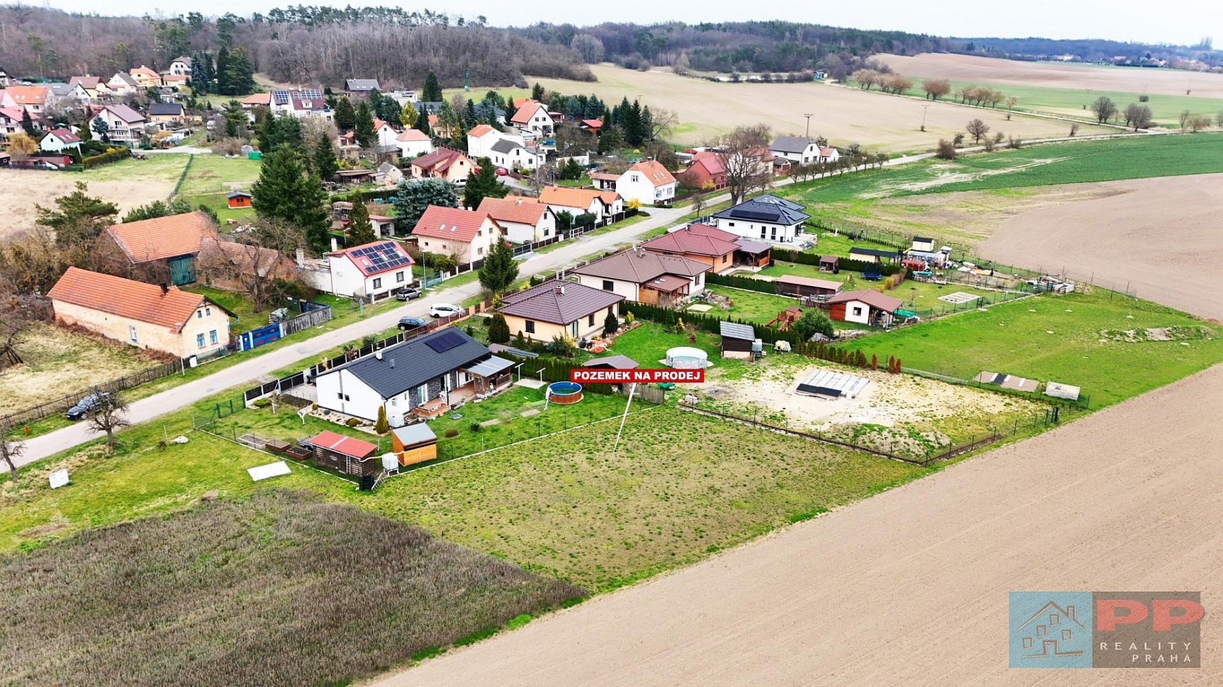 Prodej stavebního pozemku 893 m²