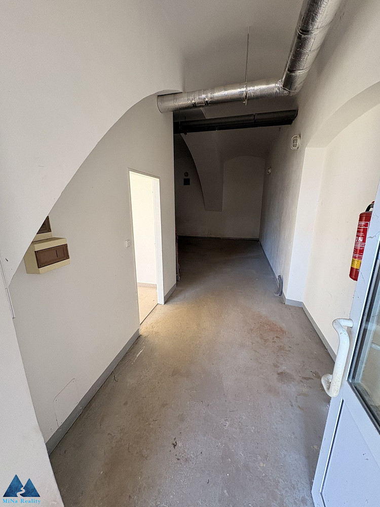 Pronájem komerčního prostoru 60 m² – pohled 2